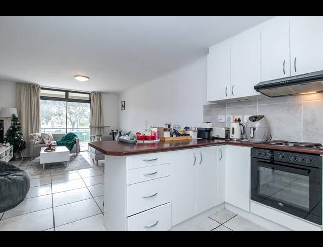 2 BEDROOM APARTMENT FOR SALE IN PLUMSTEAD